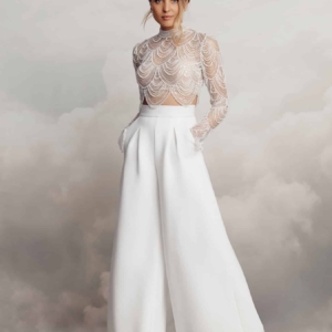 Alexis, robe de mariée Catherine Deane, au showroom Queen to be