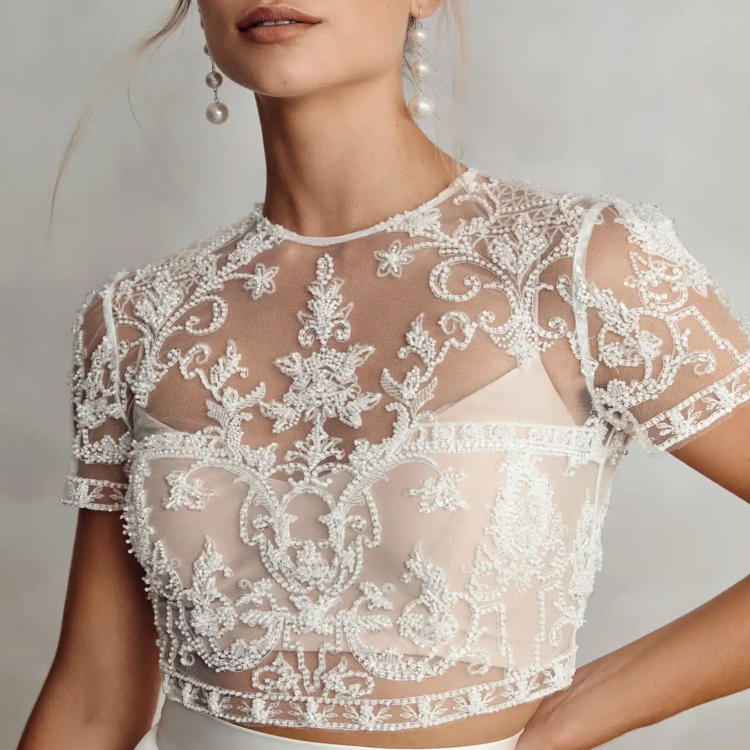 Diora Topper, robe de mariée Catherine Deane, au showroom Queen to be